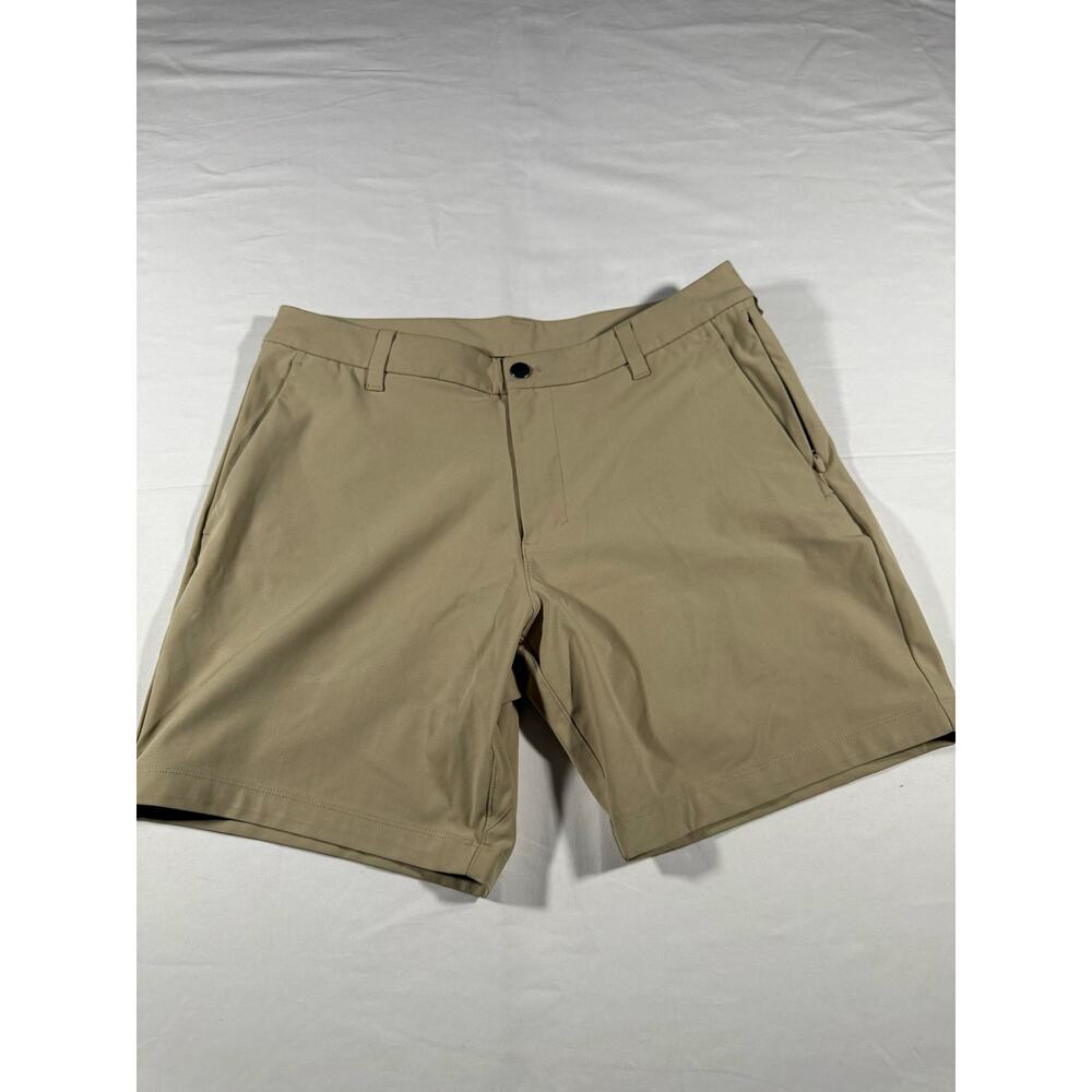 Lululemon Men’s Commission Shorts 9” Khaki Tan Size 33 Classic Fit